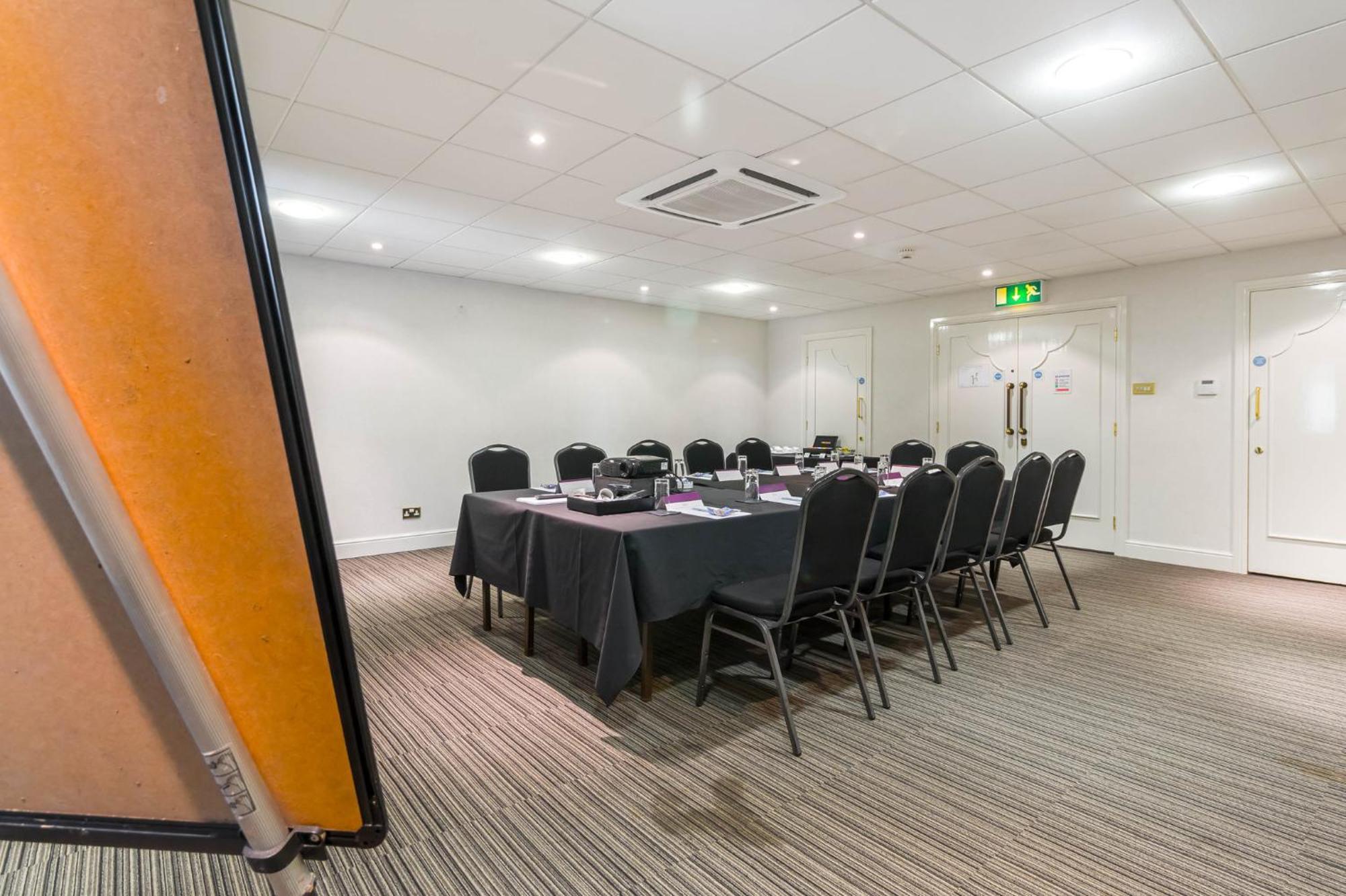 Garner Hotel Preston Samlesbury By Ihg ภายนอก รูปภาพ